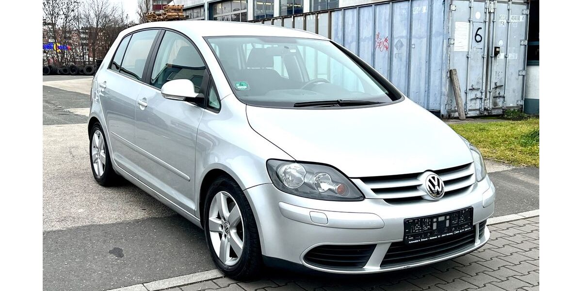 VW Golf 77.146 km 7.488 &euro; Nürnberg 90441