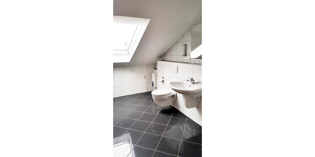 Dachgeschoßwohnung Röttenbach - 3 Zimmer, 95 m&sup2;, 690&euro; | Angebot:26208339
