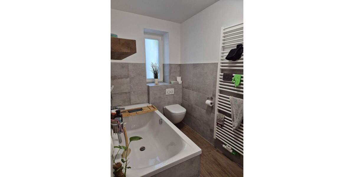 Etagenwohnung Heroldsberg - 2 Zimmer, 93 m&sup2;, 299.000&euro; | Angebot:25778062