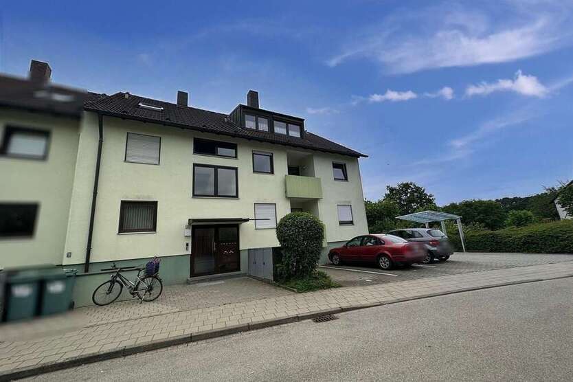 Wohnung zum Kaufen in Neuendettelsau 219.000 € 79 m²
