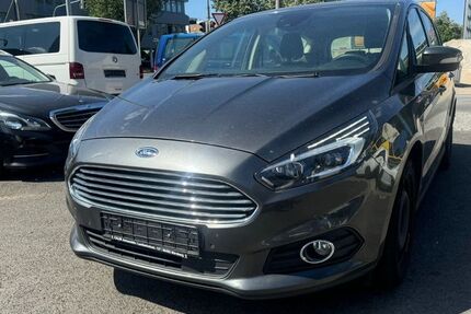 Ford S-Max 129.000 km 13.999 € Nürnberg 90482