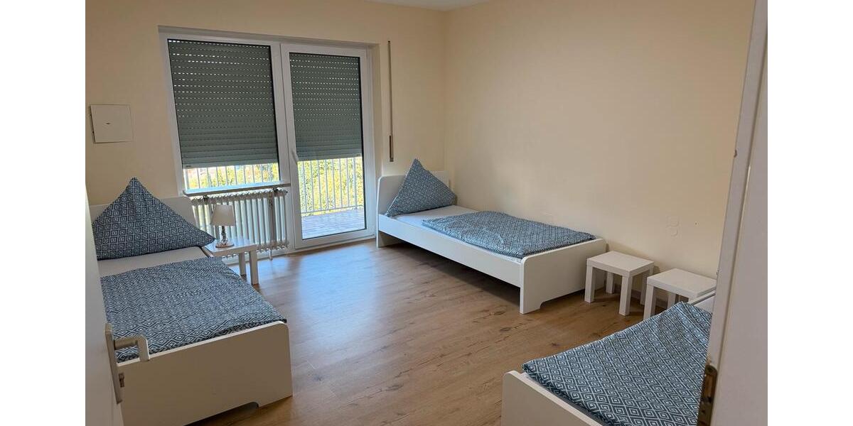 Zu Vermieten 3 Zimmer Wohnung 1 Obergeschoss 3 zimmer