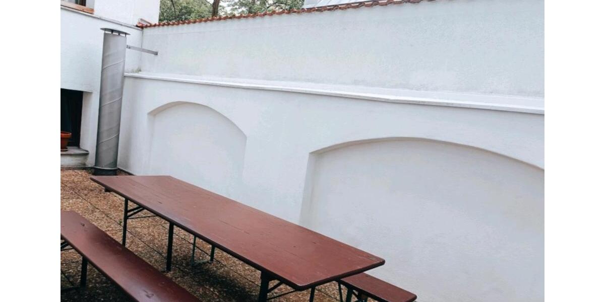 1 WG Zimmer für Frauen 12 zimmer