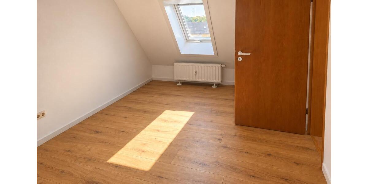 Dachgeschoßwohnung Forchheim - 2 Zimmer, 50 m&sup2;, 550&euro; | Angebot:27609801