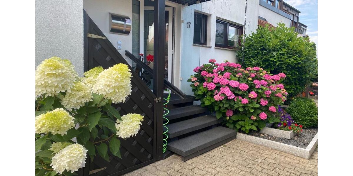 Reserviert-Umfangreich modernisiertes Reiheneckhaus , Solar&Klima 4 zimmer