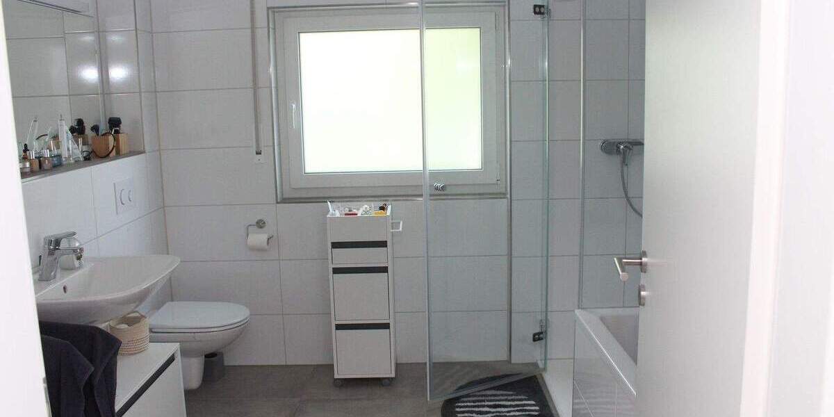 Top Modern - sehr gepflegte und komfortable 3-Zimmer-Wohnung am Rande des Burgbergs 3 zimmer