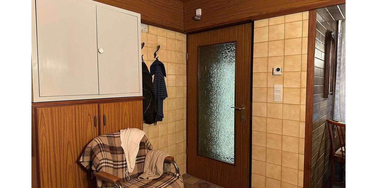 Rohdiamant in Bestlage: Doppelhaushälfte mit vielen Möglichkeiten 4 zimmer