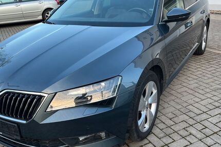 Skoda Superb 226.000 km 10.500 &euro; Nürnberg 90482