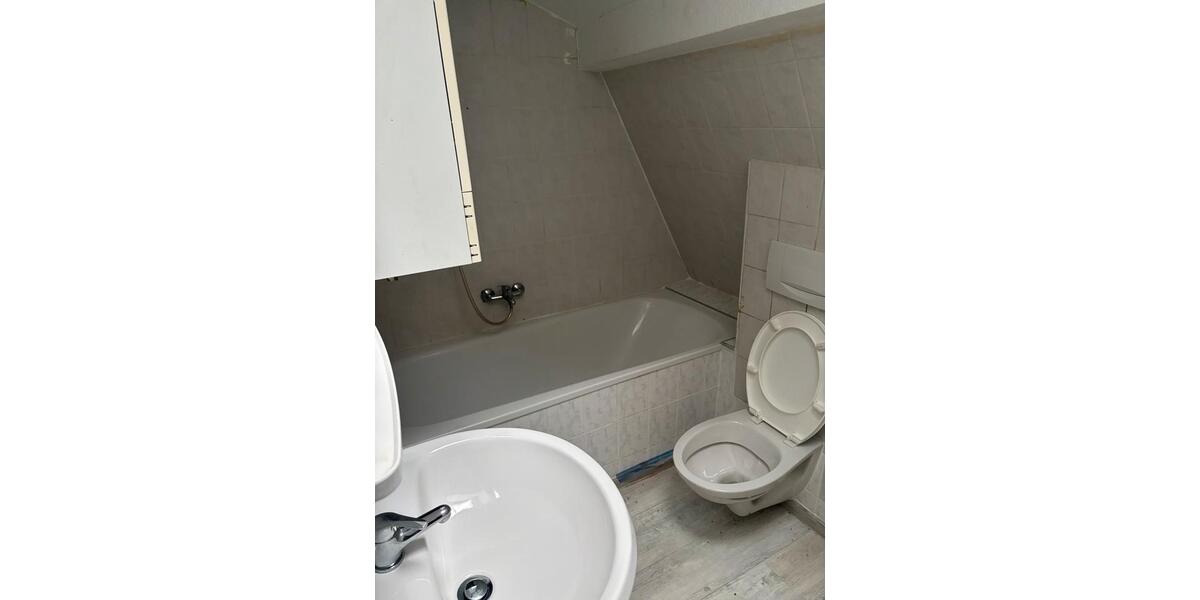 Dachgeschoßwohnung Nürnberg Gibitzenhof - 2 Zimmer, 45 m&sup2;, 600&euro; | Angebot:26413136