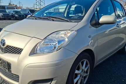 Toyota Yaris 101.050 km 3.899 &euro; Schwaig 90571