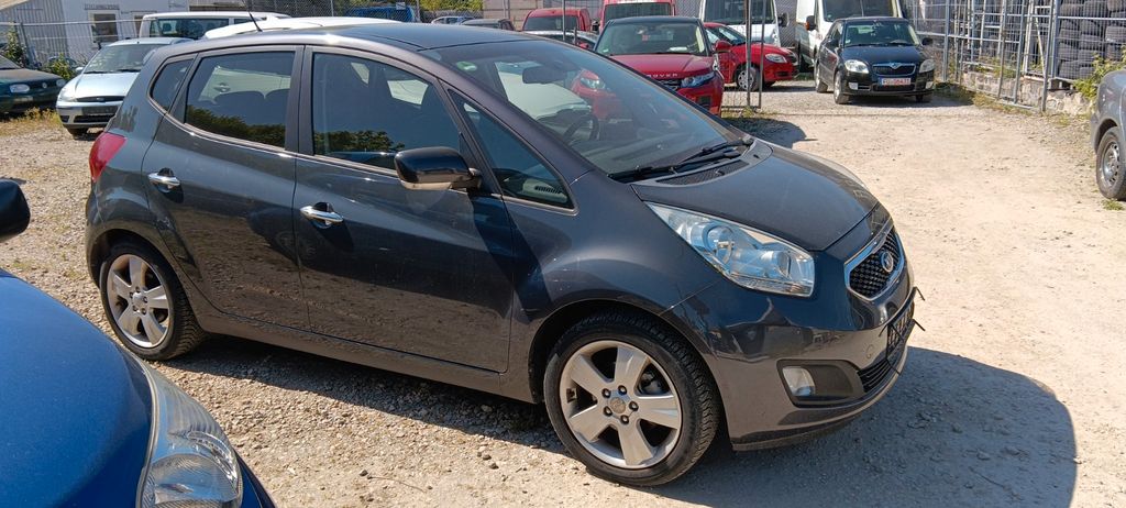 Kia Venga 129.000 km 6.100 &euro; Fürth 90768