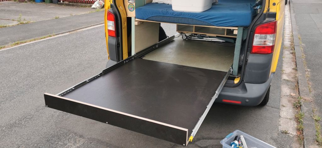 VW T5 Transporter 186.000 km 13.900 &euro; Erlangen 91056