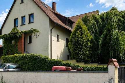 Haus Nürnberg Katzwang - 8 Zimmer, 237 m&sup2;, 885.000&euro; | Angebot:26931655