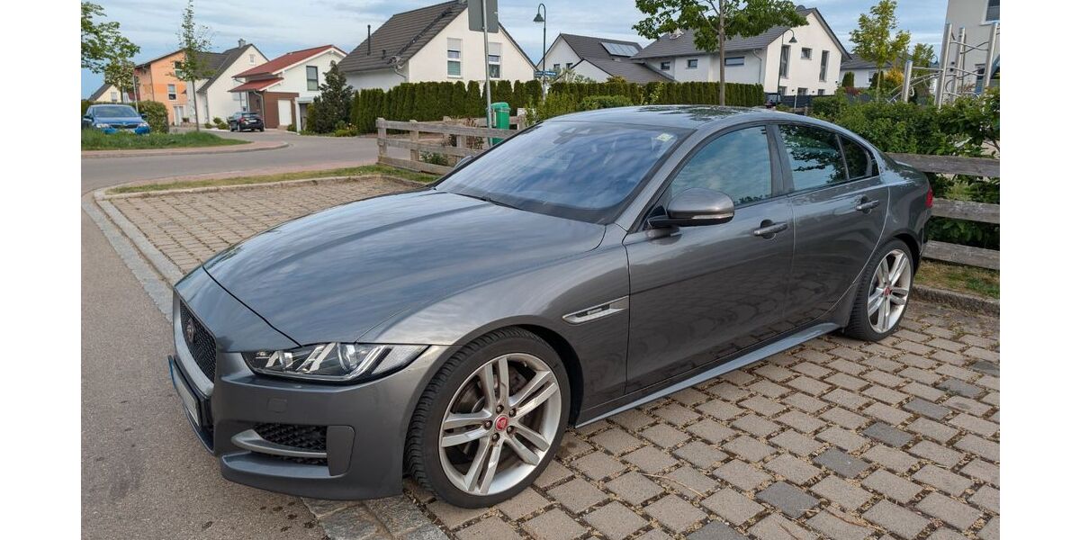 Jaguar XE 158.800 km 9.600 &euro; Wilhermsdorf 91452