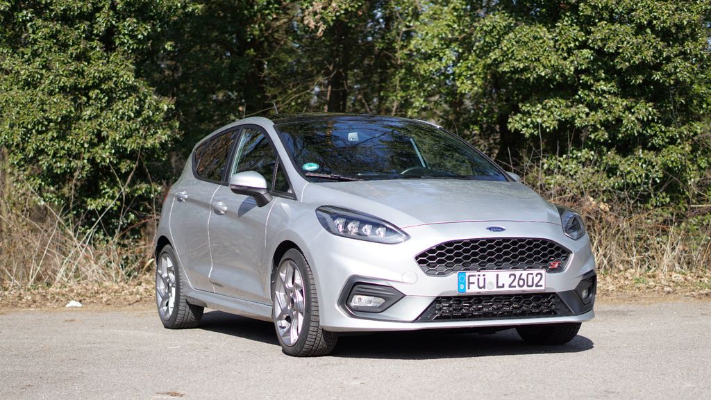Ford Fiesta 79.500 km 15.900 &euro; Nürnberg 90453
