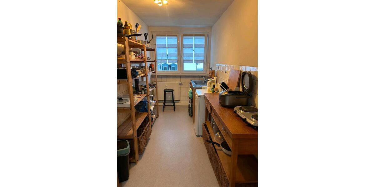 Helles WG Zimmer in Mädels WG 1 zimmer