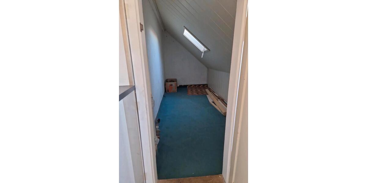 Dachgeschoßwohnung Forchheim - 3 Zimmer, 75 m&sup2;, 800&euro; | Angebot:26391725