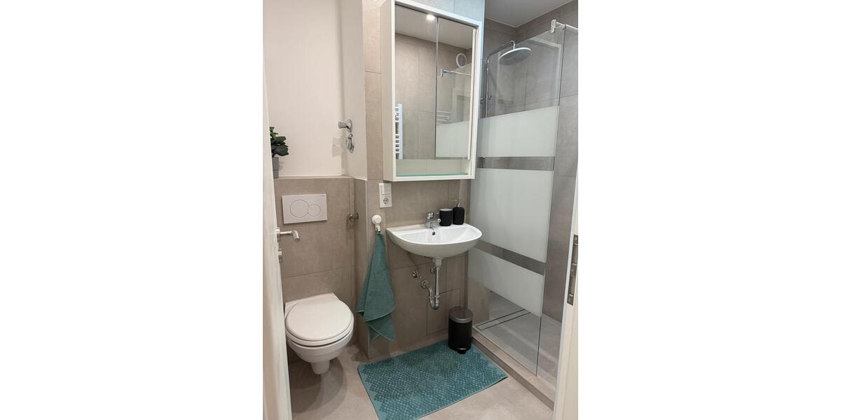 Etagenwohnung Fürth Südstadt - 2 Zimmer, 10 m&sup2;, 580&euro; | Angebot:25870364