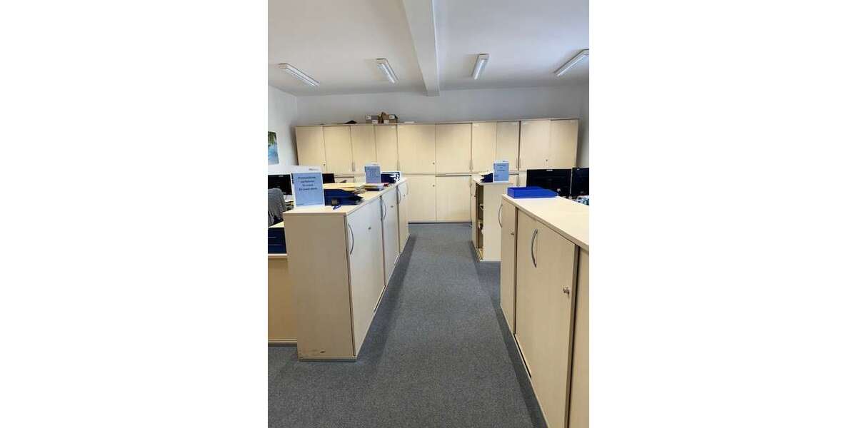 Büro in Erlangen 2.400 € 180 m² zimmer