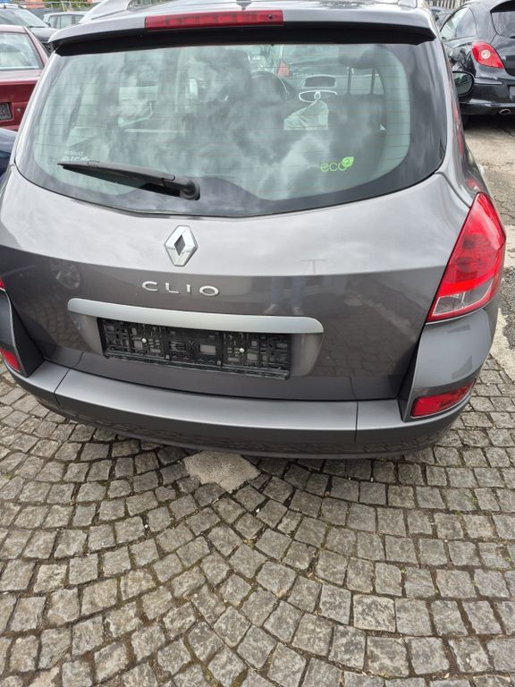Renault Clio 40.000 km 3.950 € Fürth 90763