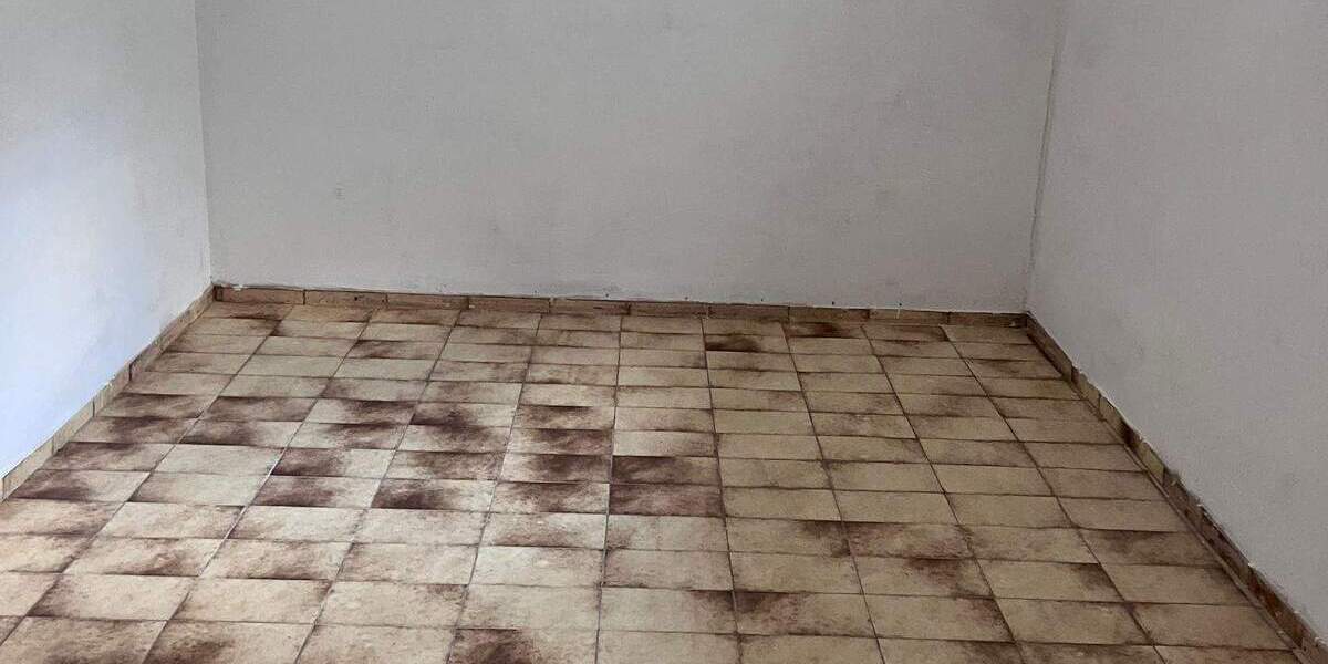 Renovierte 3-Zi.-DGW mit Gartenanteil - 91056 Erlangen-Hüttendorf 3 zimmer