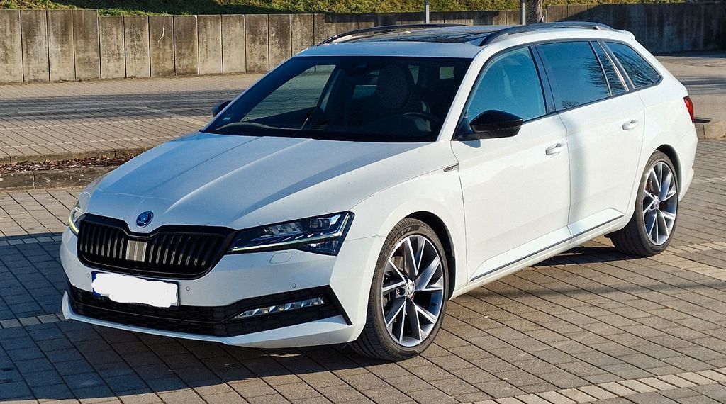 Skoda Superb 130.428 km 28.500 &euro; Winkelhaid 90610