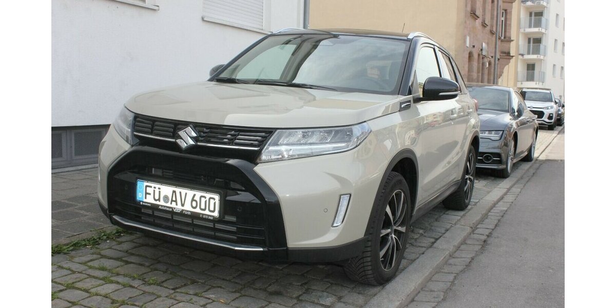 Suzuki Vitara 1.4 Mild-Hybrid Comfort+ 4x2 Autom. 8.500 km 26.990 &euro; Fürth 90763