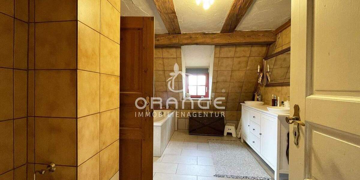 Einfamilienhaus Altdorf Unterwellitzleithen - 9 Zimmer, 306 m&sup2;, 819.000&euro; | Angebot:25670718