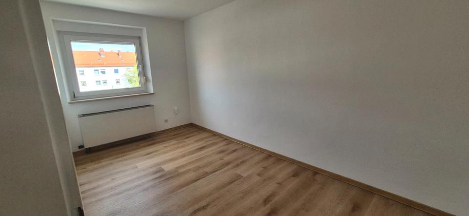 Etagenwohnung Nürnberg Langwasser - 1 Zimmer, 60 m&sup2;, 700&euro; | Angebot:26222530
