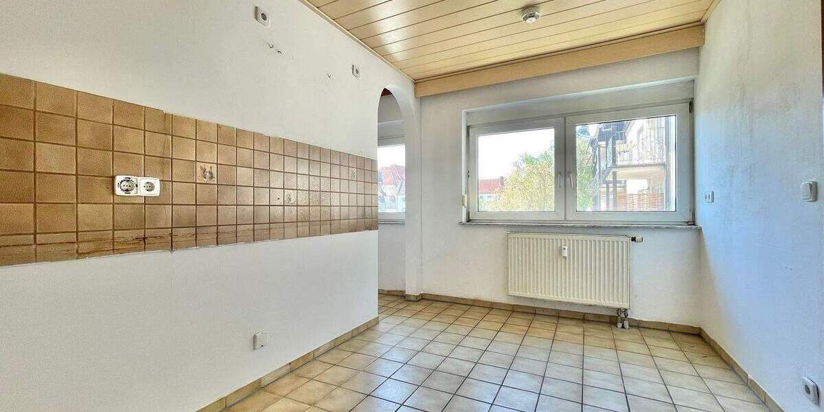 Etagenwohnung Fürth Südstadt - 4 Zimmer, 51 m&sup2;, 178.000&euro; | Angebot:24698052