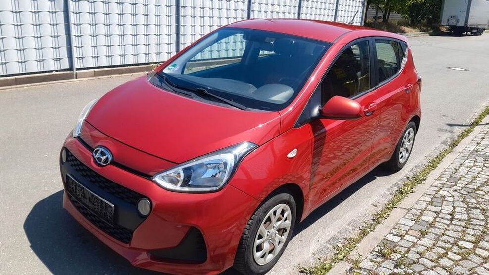i10