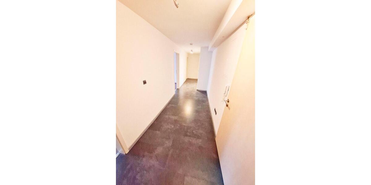 Dachgeschoßwohnung Nürnberg Rabus - 3.5 Zimmer, 79 m&sup2;, 800&euro; | Angebot:25158101