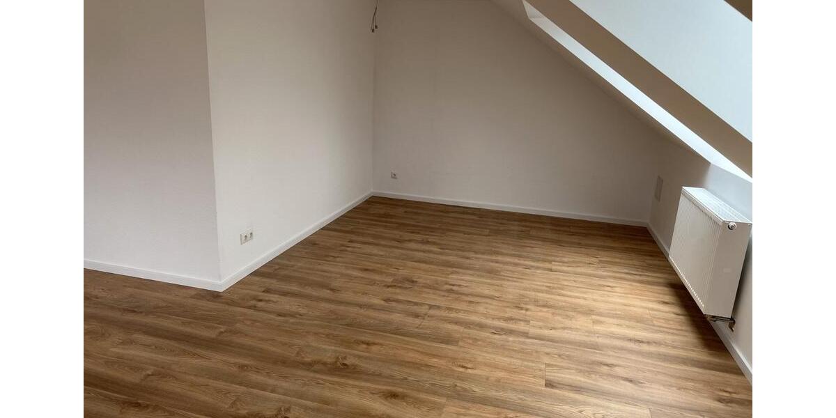Doppelhaushälfte Buckenhof - 5 Zimmer, 170 m&sup2;, 2.465&euro; | Angebot:26048193
