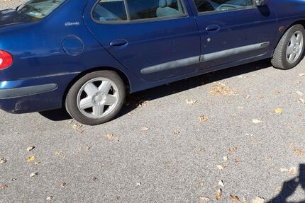 Renault Megane 142.000 km 1.450 € nürnberg 90455