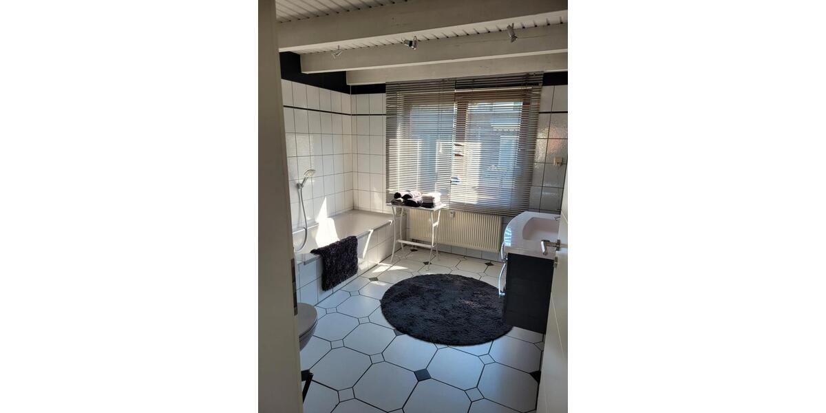 Etagenwohnung Forchheim - 2 Zimmer, 70 m&sup2;, 240.000&euro; | Angebot:27071196