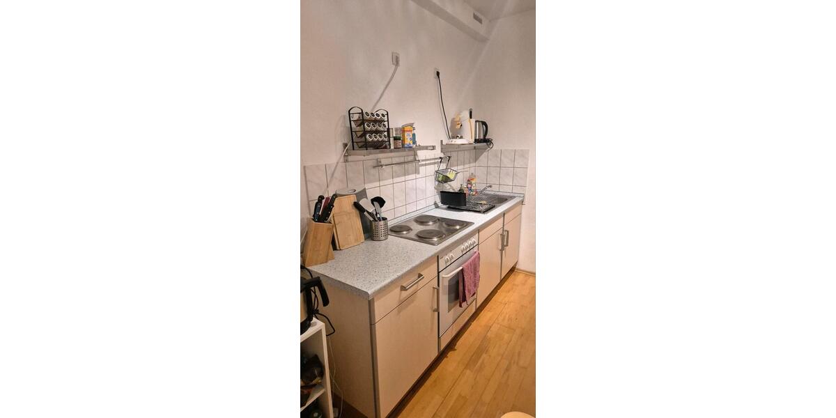 Dachgeschoßwohnung Erlangen Am Anger - 2.5 Zimmer, 30 m&sup2;, 480&euro; | Angebot:27576769