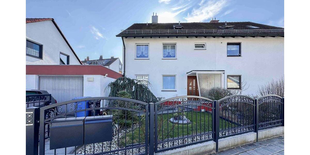 Doppelhaushälfte Nürnberg Schweinau - 8 Zimmer, 179 m&sup2;, 589.000&euro; | Angebot:26424636