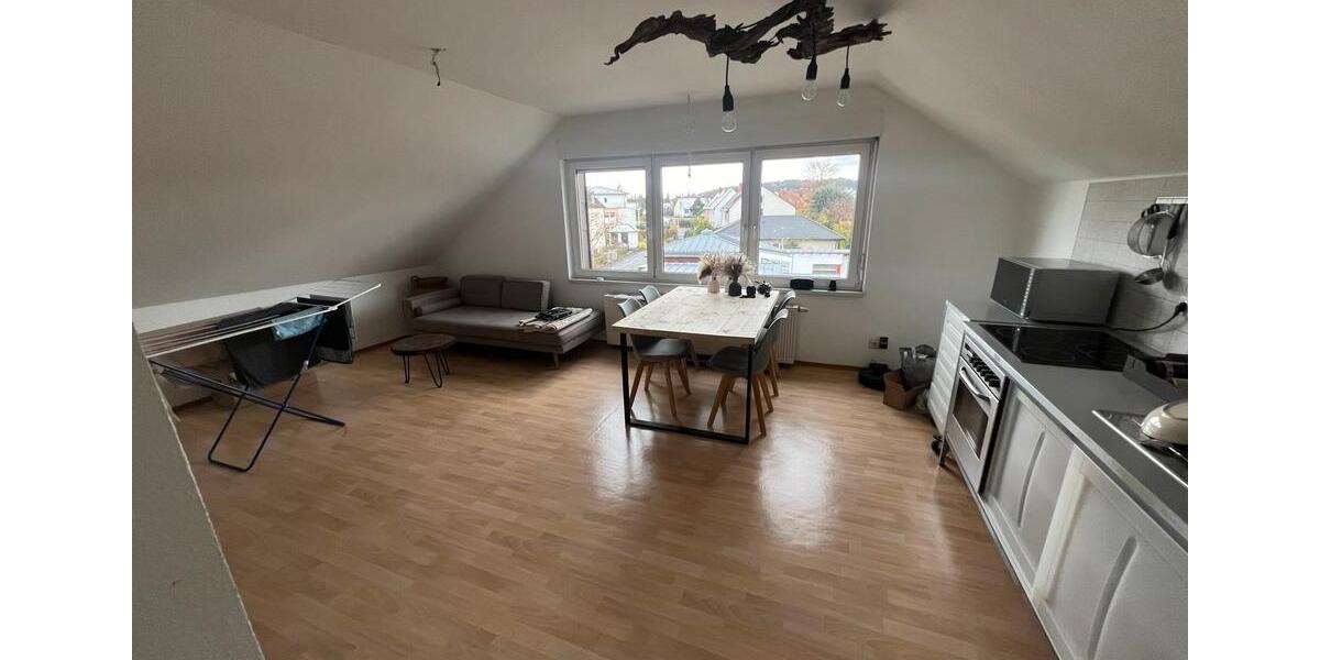 Dachgeschoßwohnung Lauf an der Pegnitz - 2 Zimmer, 55 m&sup2;, 550&euro; | Angebot:26483990