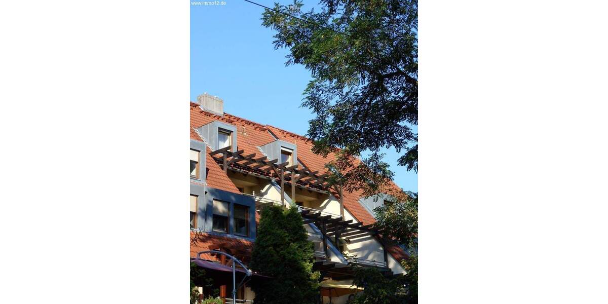 Galeriewohnung mit großem Balkon und Blick zur Rednitz, inkl. extragroßem TG Stellplatz 3 zimmer