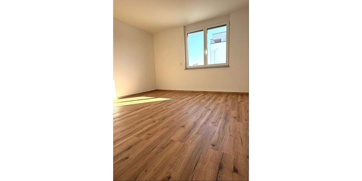 Etagenwohnung Roßtal - 3 Zimmer, 94 m&sup2;, 479.000&euro; | Angebot:25732102