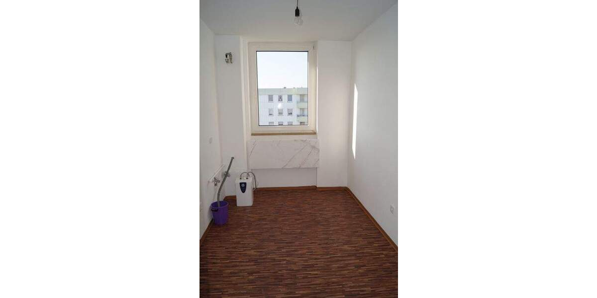 Etagenwohnung Schwabach Eichwasen - 4 Zimmer, 93 m&sup2;, 1.100&euro; | Angebot:24578131