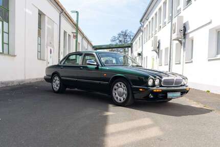 Jaguar Daimler 181.000 km 29.990 &euro; Nürnberg 90411
