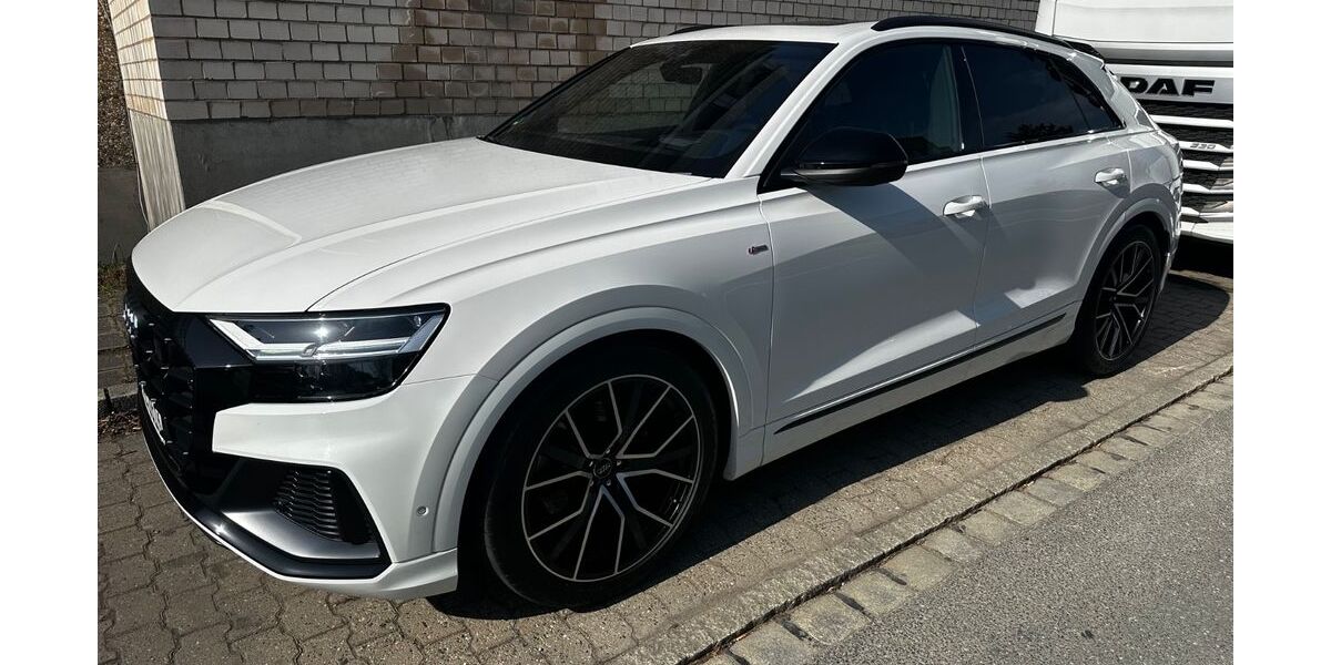 Audi Q8 90.000 km 59.999 &euro; Nürnberg 90451