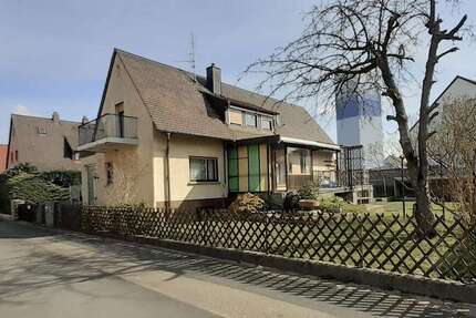 Haus zum Kaufen in Nürnberg 475.000 € 152 m²