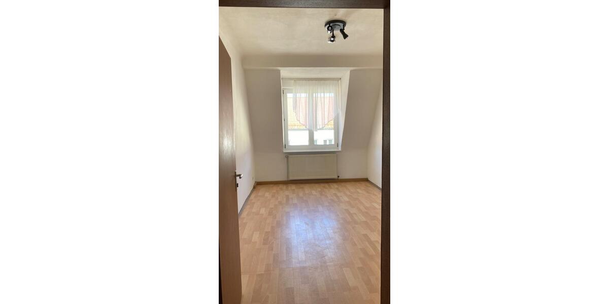Dachgeschoßwohnung Nürnberg Gärten bei Wöhrd - 3 Zimmer, 66 m&sup2;, 265.000&euro; | Angebot:27153954