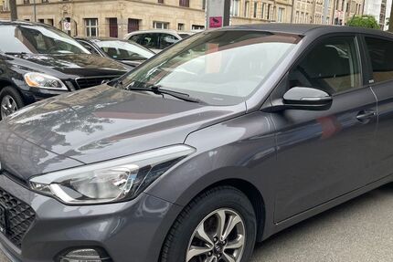 Hyundai i20 94.374 km 8.990 &euro; Fürth ( bei Nürnberg ) 90762