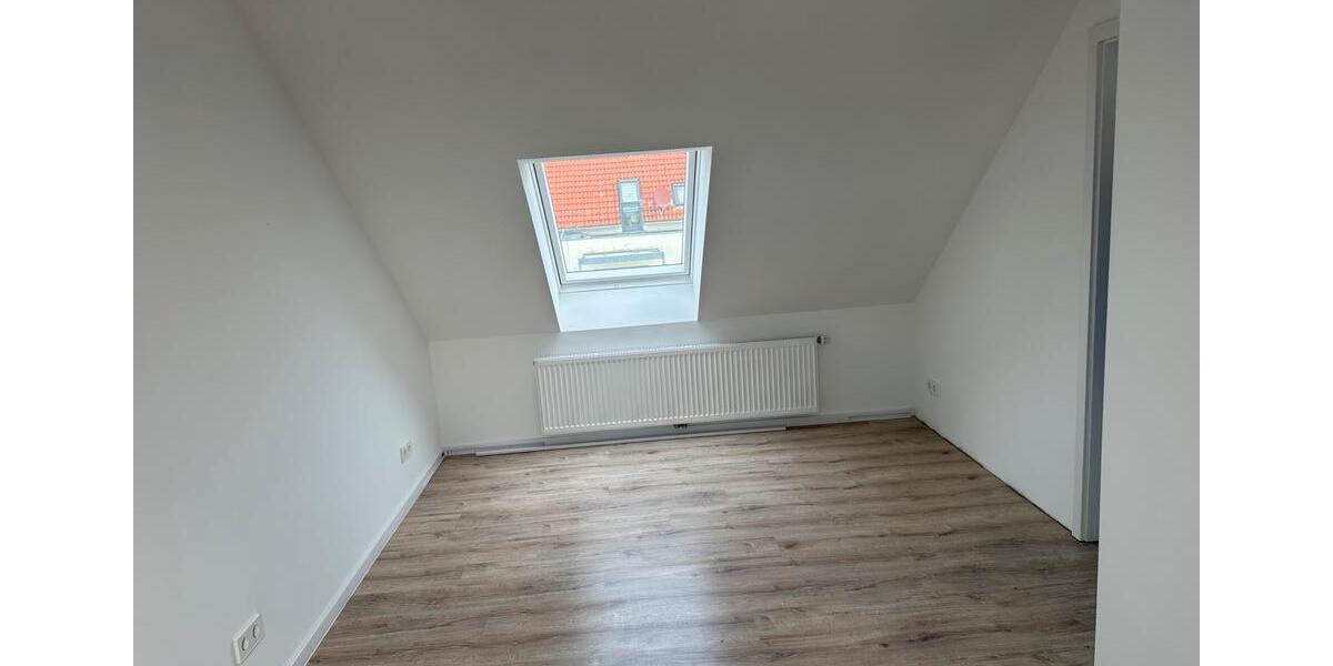 Reihenhaus Hersbruck - 4 Zimmer, 135 m&sup2;, 1.280&euro; | Angebot:26462344