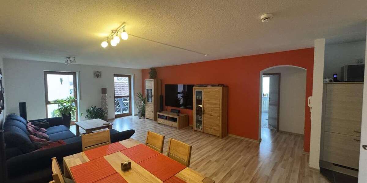 Etagenwohnung Heilsbronn - 3 Zimmer, 95 m&sup2;, 290.000&euro; | Angebot:26363643