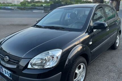 Kia Rio 145.000 km 2.300 &euro; Erlangen 91052