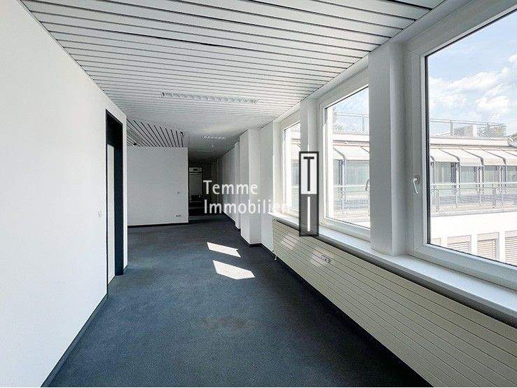 Bürogebäude | Terrassen | Parken | Entwicklungspotenzial | zum Kauf | Nürnberg Ost zimmer